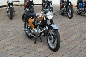 s-l1600 S L1600 2 300x200