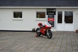 S L1600 10 1 300x200